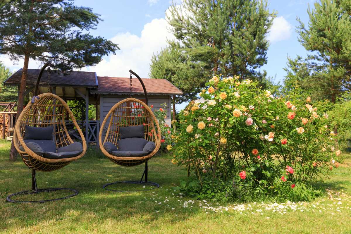 8 Budget-Friendly Patio Sets Perfect for Family Outdoor Spaces